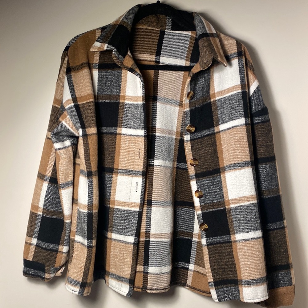 Light plaid button up jacket tan, white and black -perfect with boots